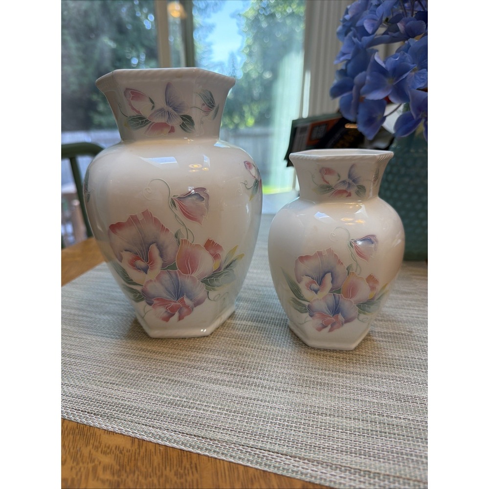 Pair Aynsley Fine Bone China Little Sweetheart Large & Small Vases